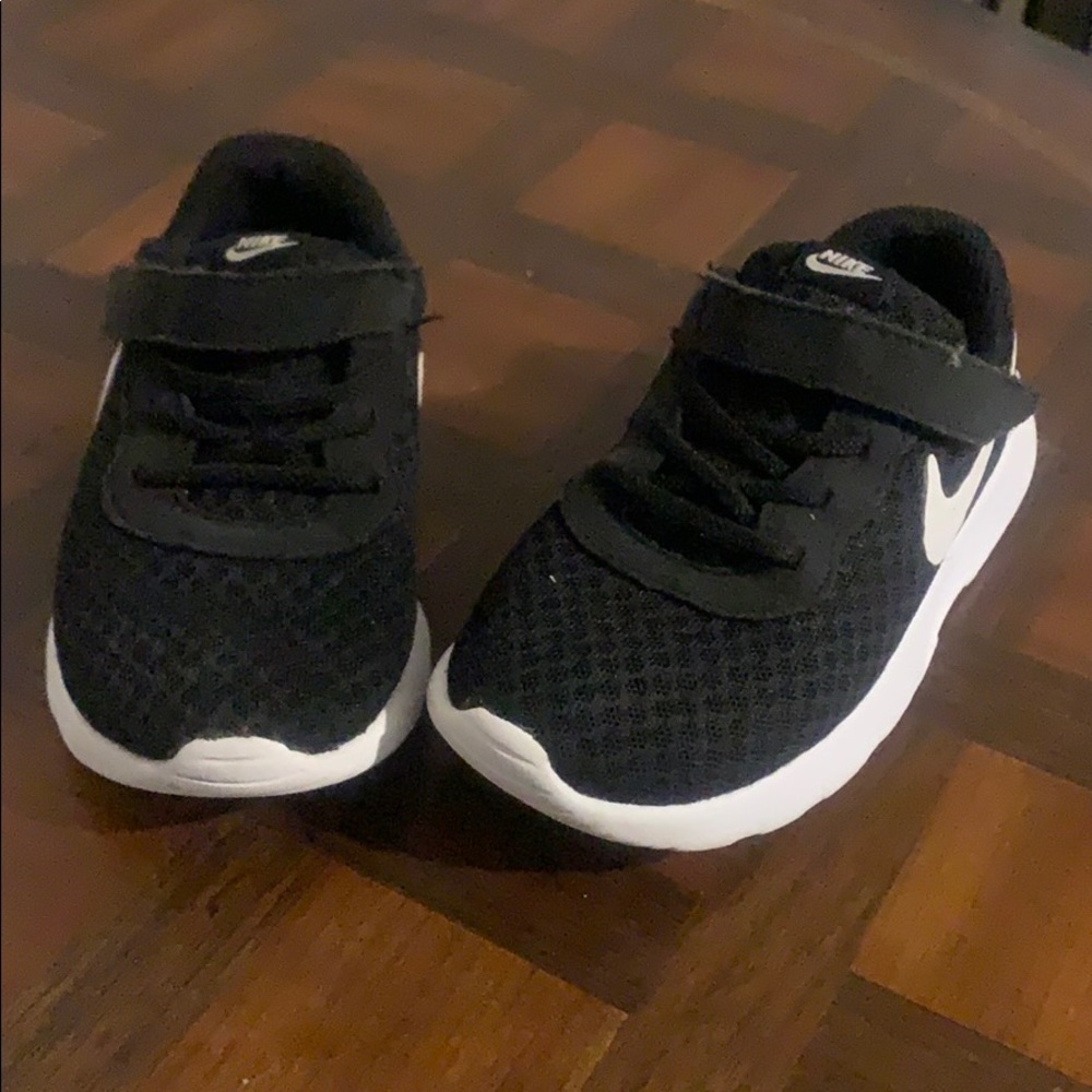 Nike shoes good condition